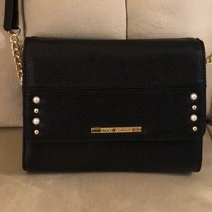 Black and gold bag